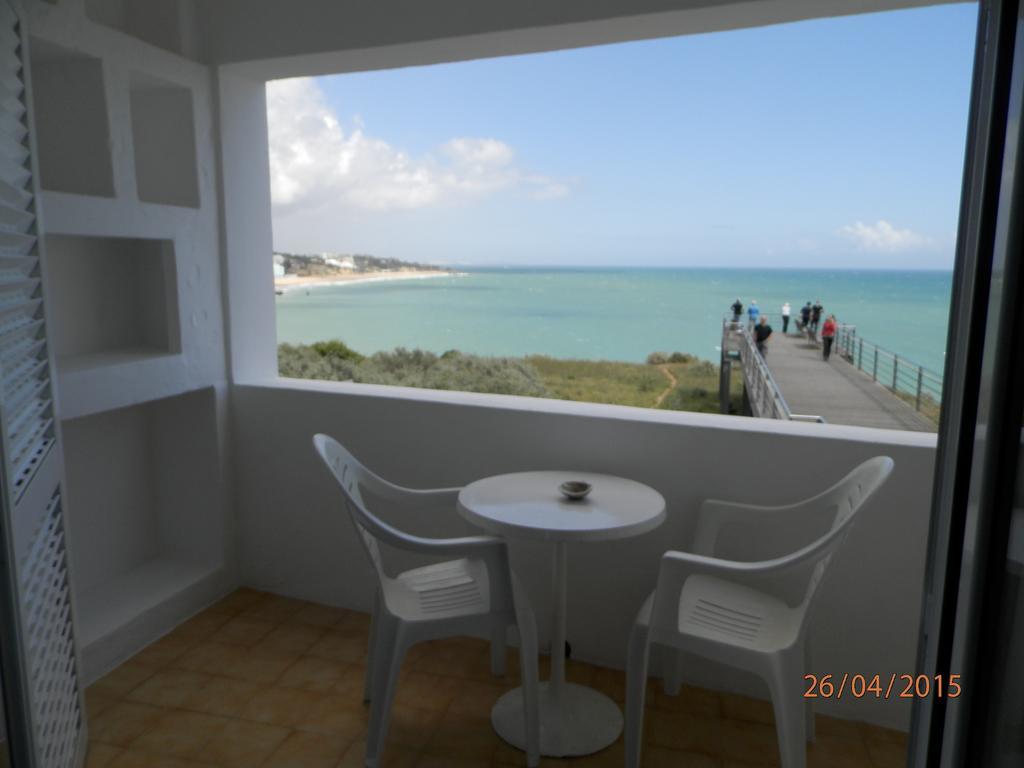 Frentomar Hotel Albufeira Room photo